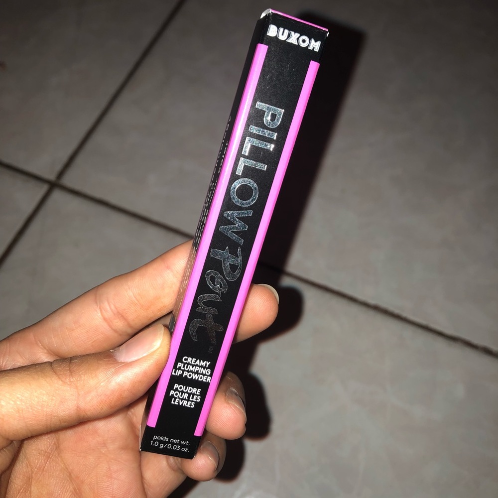 NEW Buxom Pillow Pout Lip Powder in “Want You”